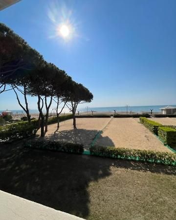 Appartamento Frontemare Da Michi E2 Lido di Jesolo Exterior photo